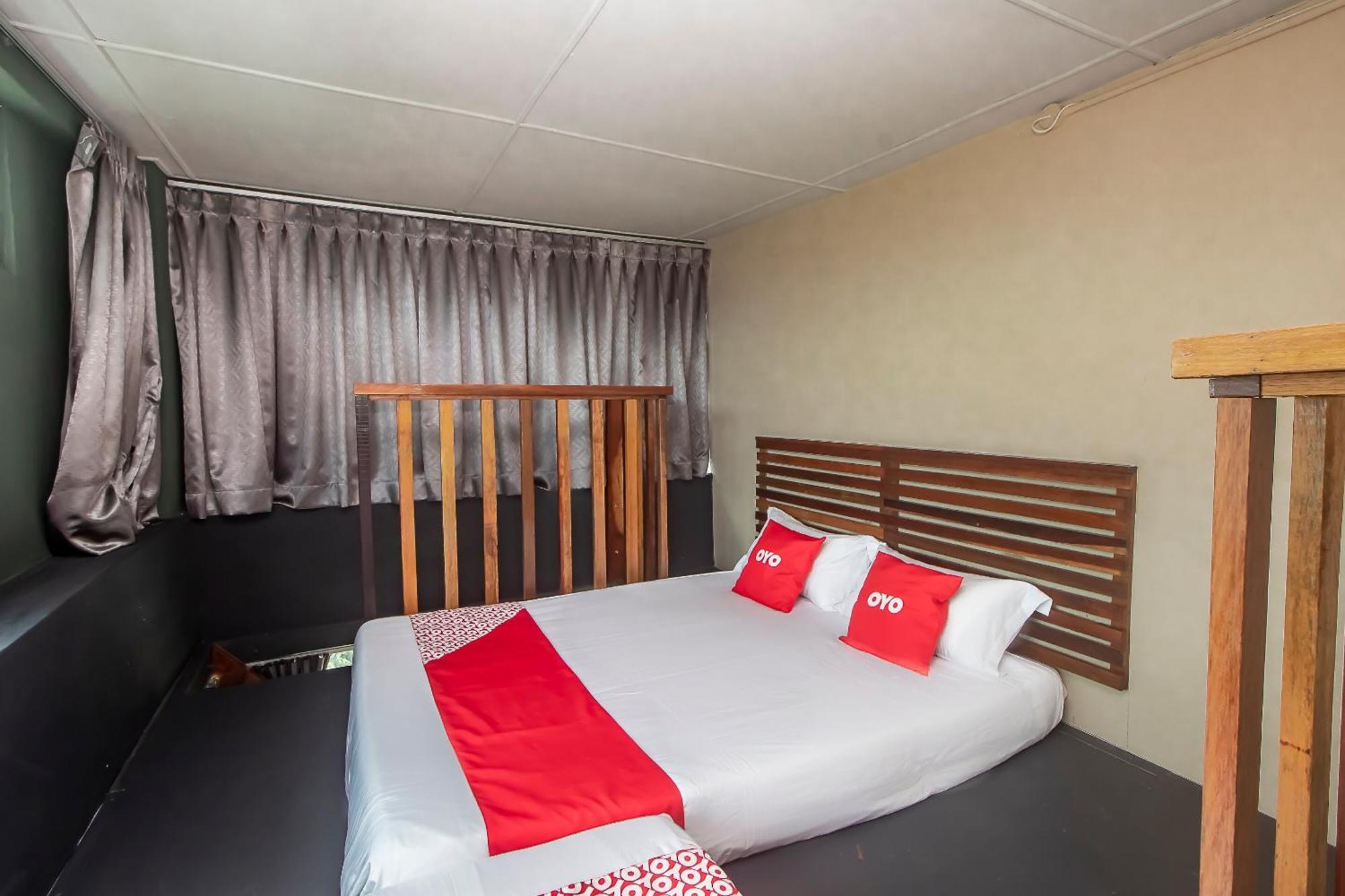 Oyo 90094 Hi Inn 3 Сибу Экстерьер фото
