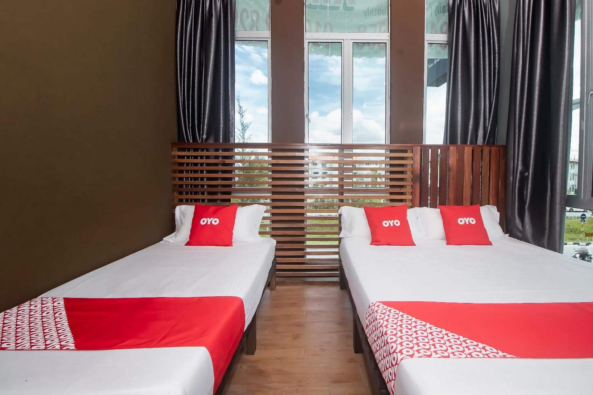 Oyo 90094 Hi Inn 3 Сибу Экстерьер фото