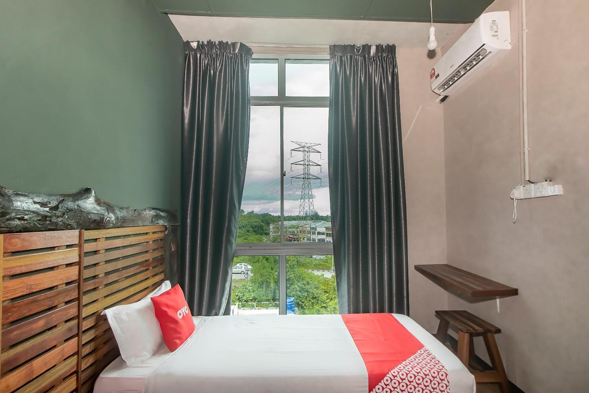 Oyo 90094 Hi Inn 3 Сибу Экстерьер фото