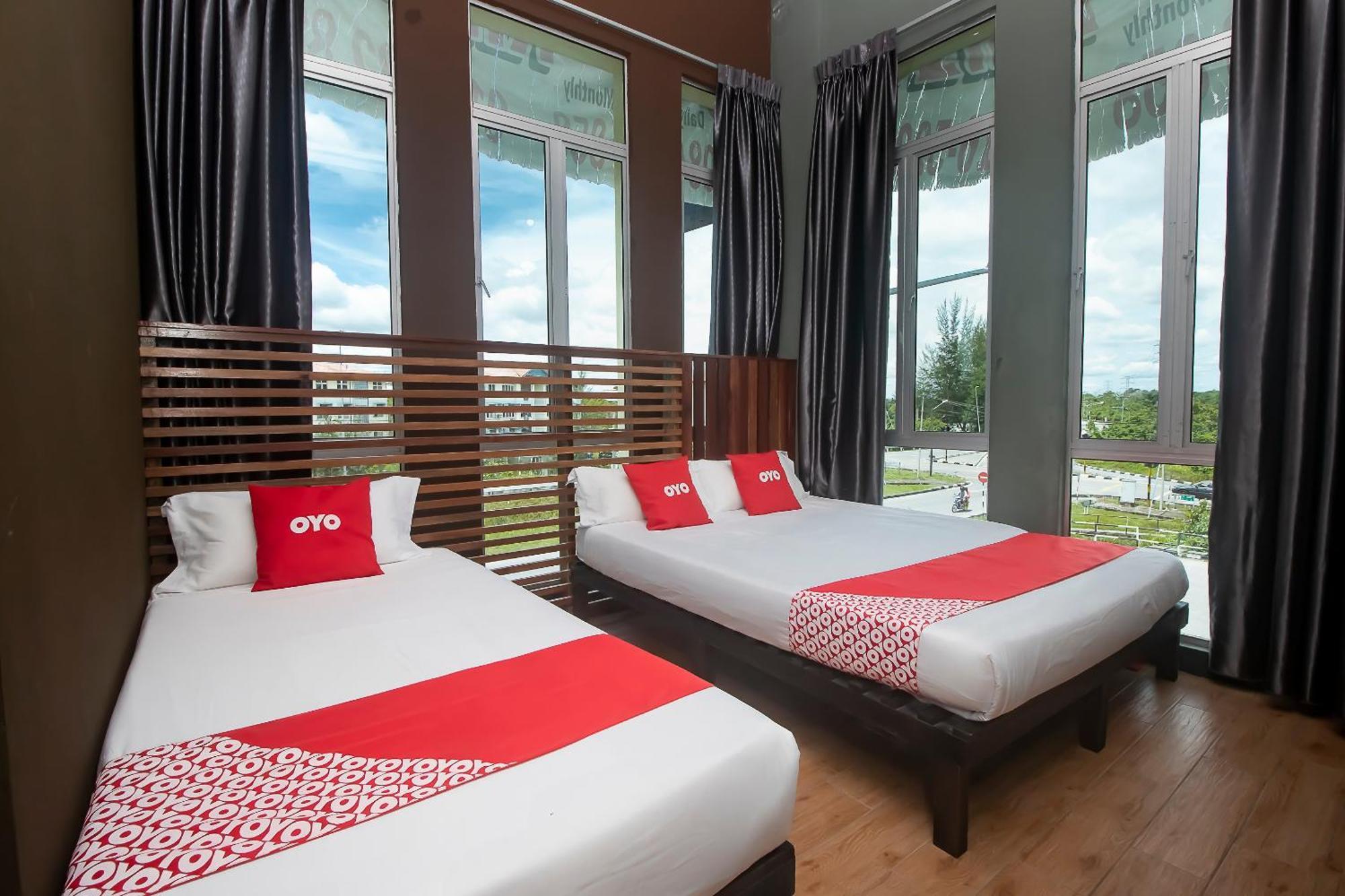 Oyo 90094 Hi Inn 3 Сибу Экстерьер фото